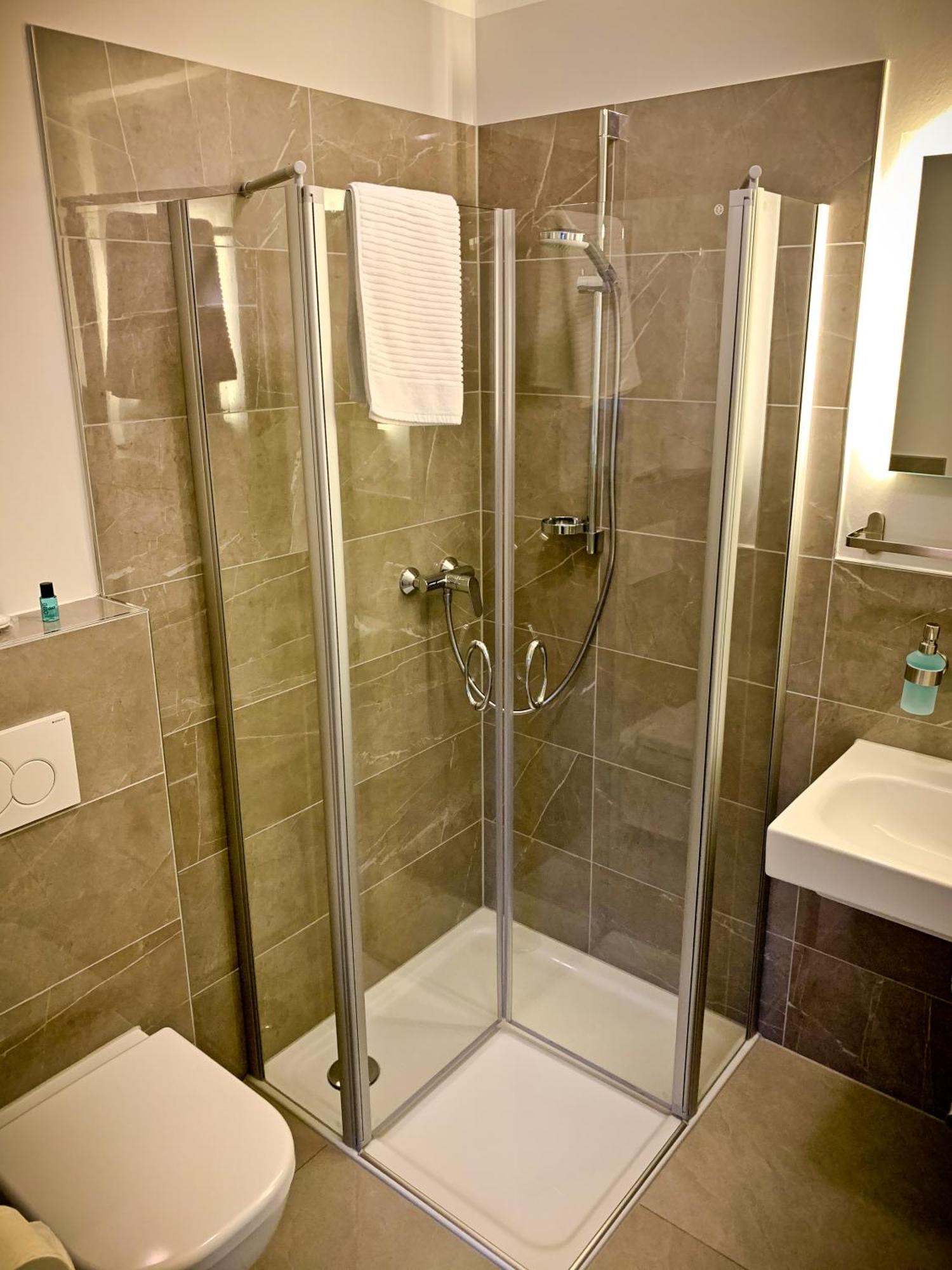 Triple A³ Aparthotel Marktheidenfeld Bagian luar foto