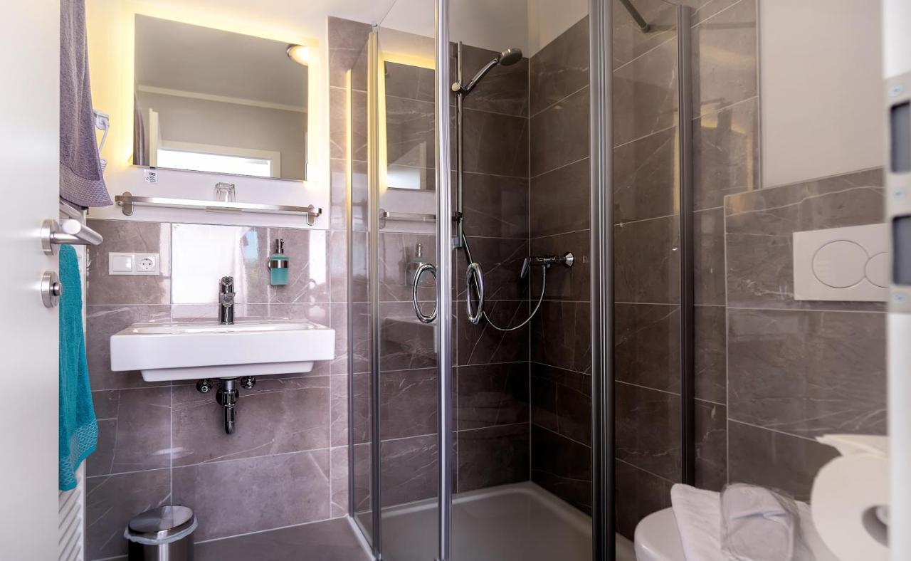 Triple A³ Aparthotel Marktheidenfeld Bagian luar foto